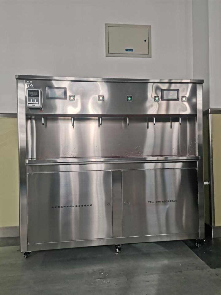 校園刷卡飲水機(jī)首先國林 校園刷卡飲水機(jī)首先國林