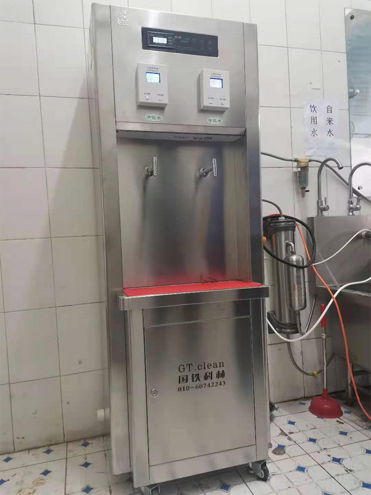 中國政法大學(xué)為師生解決飲水問題，毫不遲疑選擇了國林校園開水器